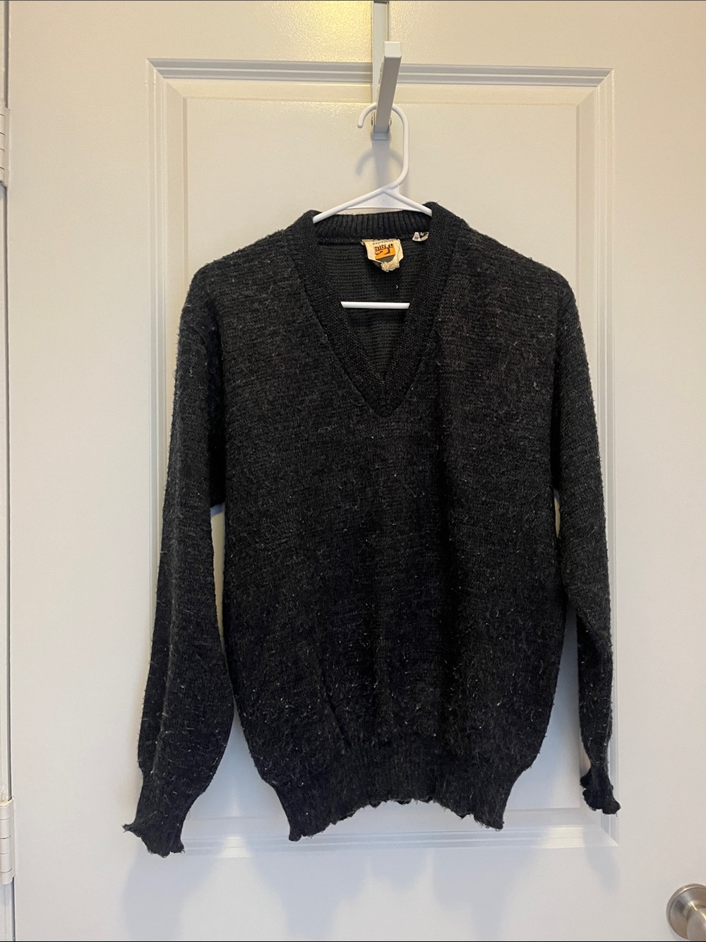 RAFFAELLO ROSSI Charcoal V-Neck Sweater